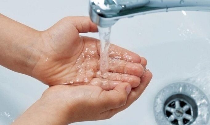 wash hands to prevent infestation of parasites